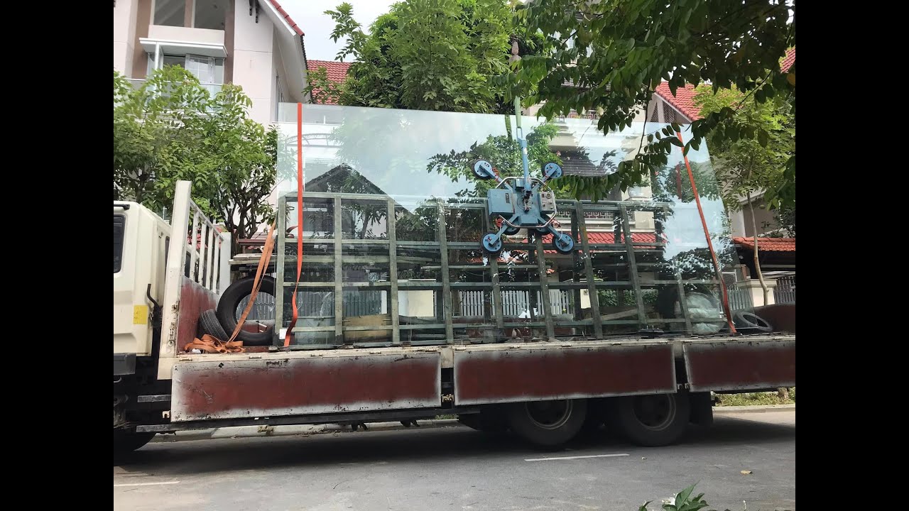 Video dựng vách kính lớn nhất Hà Nội do Grand Windows thi công